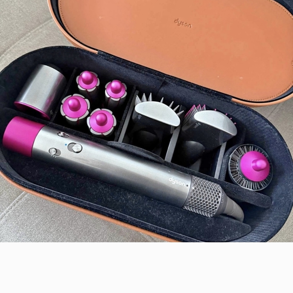 Dyson Hair Styling Kit with Fuchsia Highlights